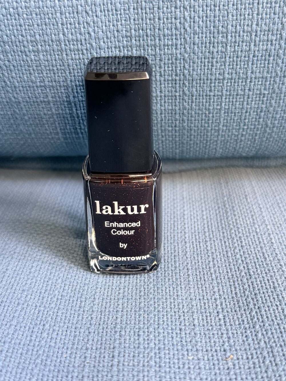 LONDONTOWN Lakur Enhanced Colour Around the Fireplace Nail Polish